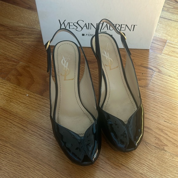 Authentic YSL black patent pumps 5.5 - Picture 1 of 4
